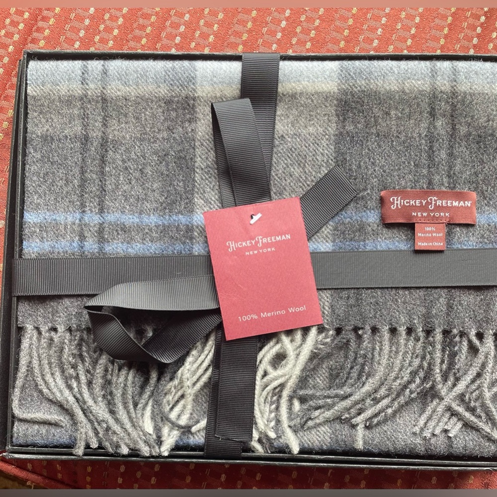 Hickey Freeman scarf